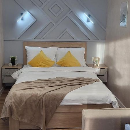 Lux Home Astana Ustʼ-Kamenogorsk Εξωτερικό φωτογραφία